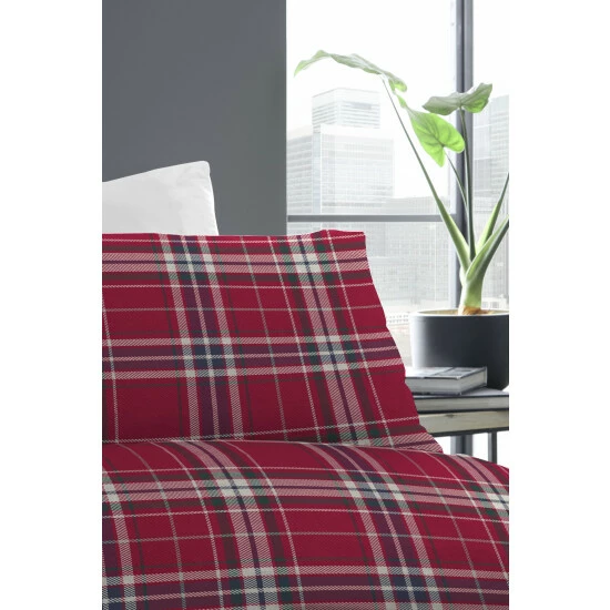 unnamed-file-401.jpg Fusion Red Duvet Cover And Pillowcase Set -Fusion Shop unnamed file 401